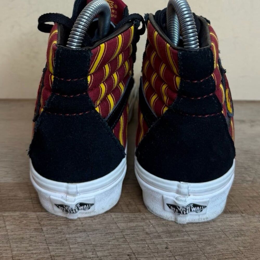 Harry Potter x Vans Sk8-Hi 'Gryffindor' edition women’s size 5 shoes - Picture 2 of 7